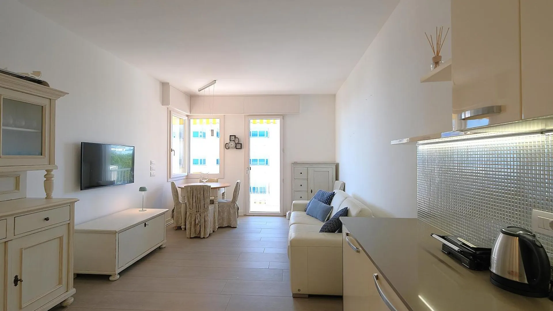 Appartamento Panfilo Residence Con Piscina Fronte Mare Lido di Jesolo Italia